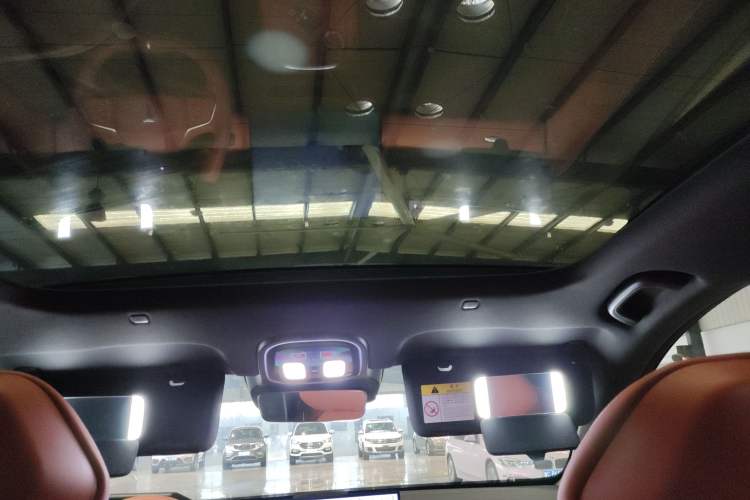 Used Deepal S07 2024 215Max Qiankun Intelligent Driving ADS SE Range-Extended Version Headliner