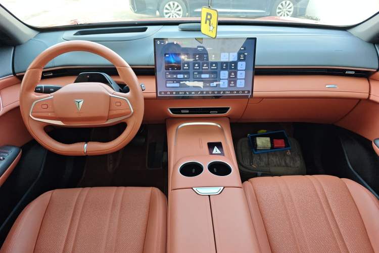 Used Deepal S07 2024 215Max Qiankun Intelligent Driving ADS SE Range-Extended Version Interior 2