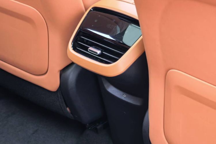 Used Deepal S07 2024 215Max Qiankun Intelligent Driving ADS SE Range-Extended Version Interior 4