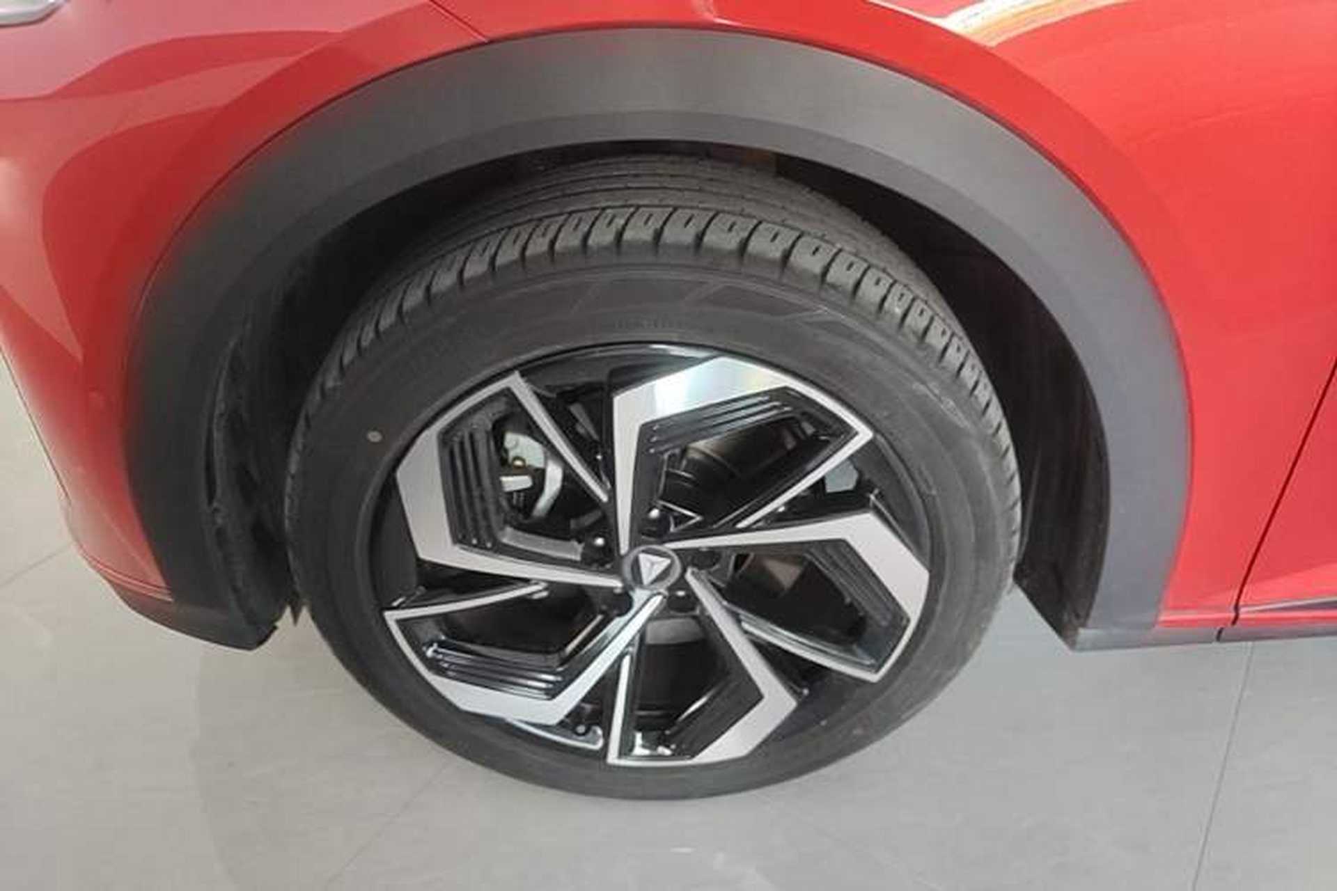 Used Deepal S07 2024 215Max Qiankun Intelligent Driving ADS SE Range-Extended Version Left Front Wheel Hub