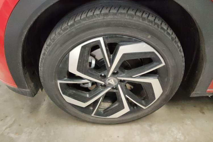Used Deepal S07 2024 215Max Qiankun Intelligent Driving ADS SE Range-Extended Version Left Front Wheel Hub