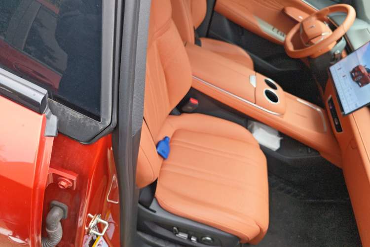 Used Deepal S07 2024 215Max Qiankun Intelligent Driving ADS SE Range-Extended Version Right Front Seat