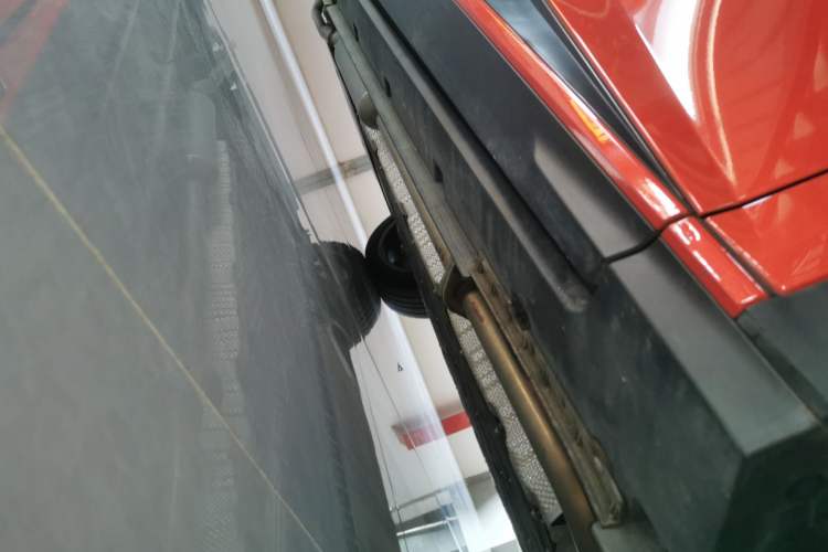Used Deepal S07 2024 215Max Qiankun Intelligent Driving ADS SE Range-Extended Version Right Side Sill