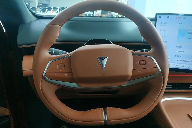 Used Deepal S07 2024 215Max Qiankun Intelligent Driving ADS SE Range-Extended Version Steering Wheel