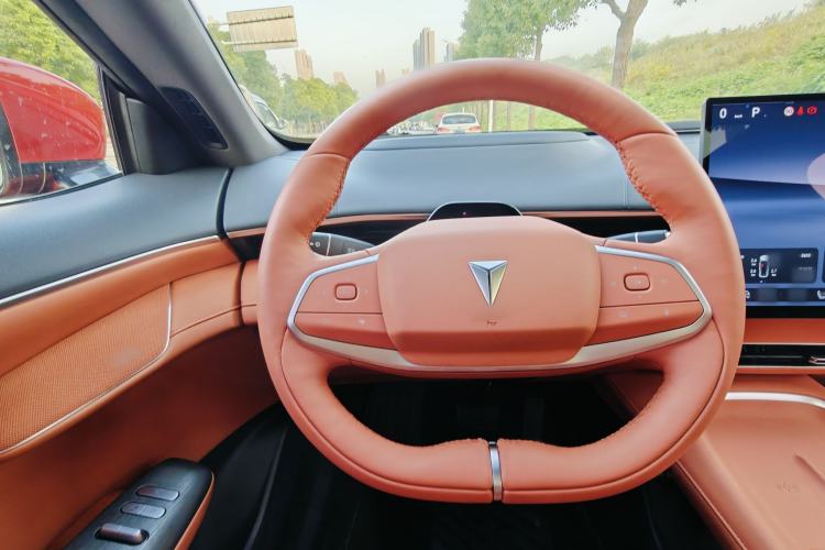 Used Deepal S07 2024 215Max Qiankun Intelligent Driving ADS SE Range-Extended Version Steering Wheel