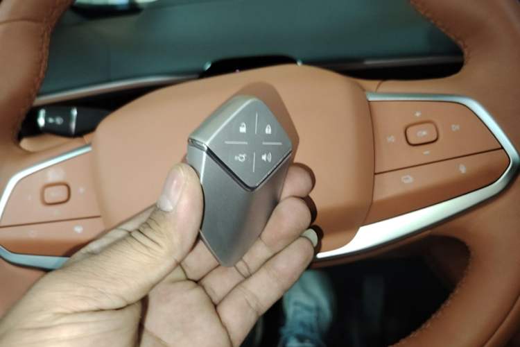 Used Deepal S07 2024 215Max Qiankun Intelligent Driving ADS SE Range-Extended Version Vehicle Key