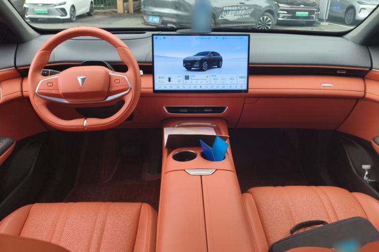 Used Deepal S07 2024 215Max Qiankun Intelligent Driving ADS SE Range-Extended Version Center Console