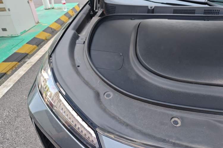Used Deepal S07 2024 215Max Range-Extended Version Engine Bay Right