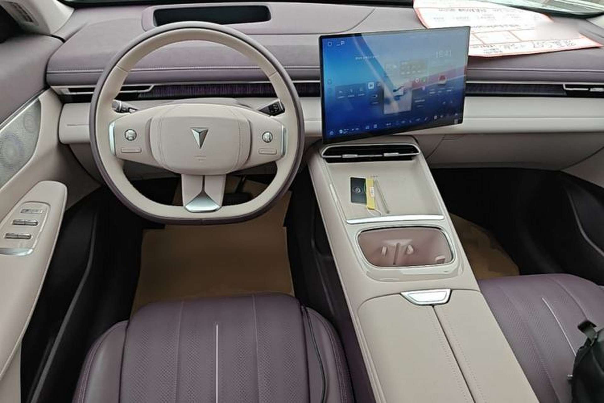 Used Deepal S07 2024 215Max Range-Extended Version Center Console