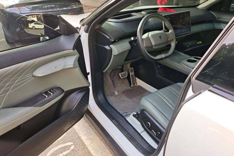 Used Deepal S07 2024 215Max Range-Extended Version Driver Seat