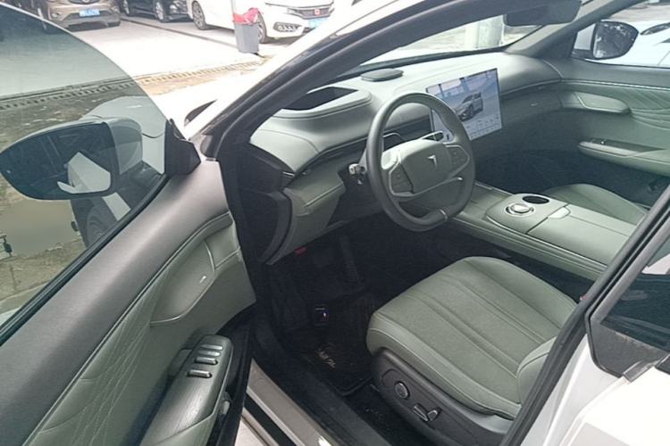 Used Deepal S07 2024 215Max Range-Extended Version Driver Seat