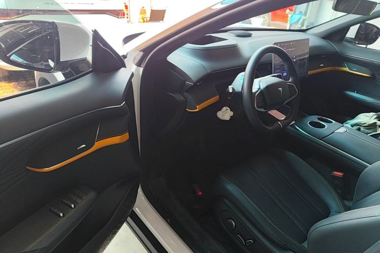 Used Deepal S07 2024 520Max Pure Electric Version Driver Seat