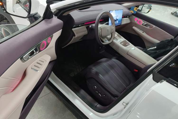 Used Deepal S07 2024 215Max Qiankun Intelligent Driving ADS SE Range-Extended Version Driver Seat