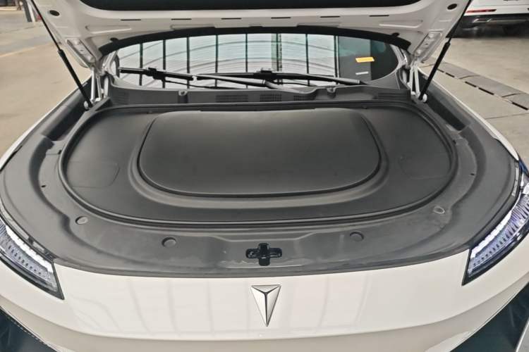 Used Deepal S07 2024 285Max Qiankun Intelligent Driving ADS SE Range-Extended Version Engine Bay