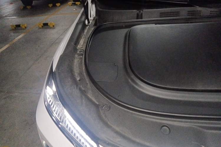 Used Deepal S07 2024 285Max Range-Extended Version Engine Bay Right