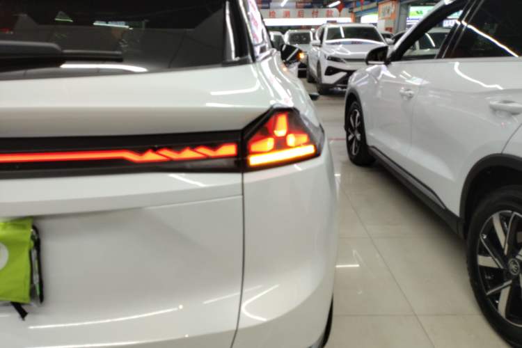 Used Deepal S07 2024 215Max Range-Extended Version Exterior 3