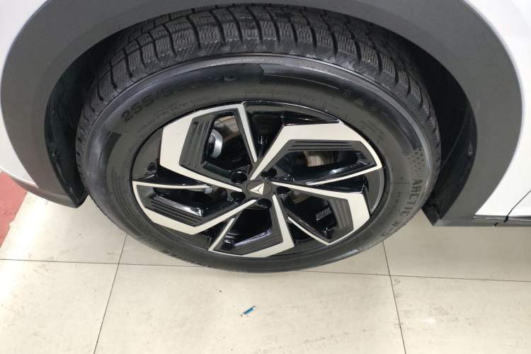 Used Deepal S07 2024 215Max Range-Extended Version Exterior 4