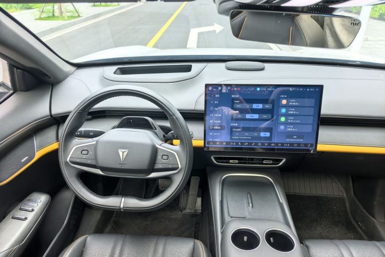 Used Deepal S07 2024 520Max Pure Electric Version Interior 3