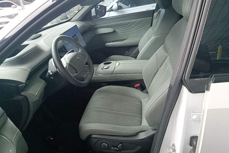 Used Deepal S07 2024 215Max Range-Extended Version Left Front Seat