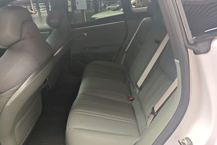 Used Deepal S07 2024 285Max Qiankun Intelligent Driving ADS SE Range-Extended Version Left Rear Seat