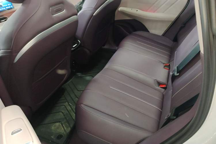 Used Deepal S07 2024 215Max Qiankun Intelligent Driving ADS SE Range-Extended Version Left Rear Seat