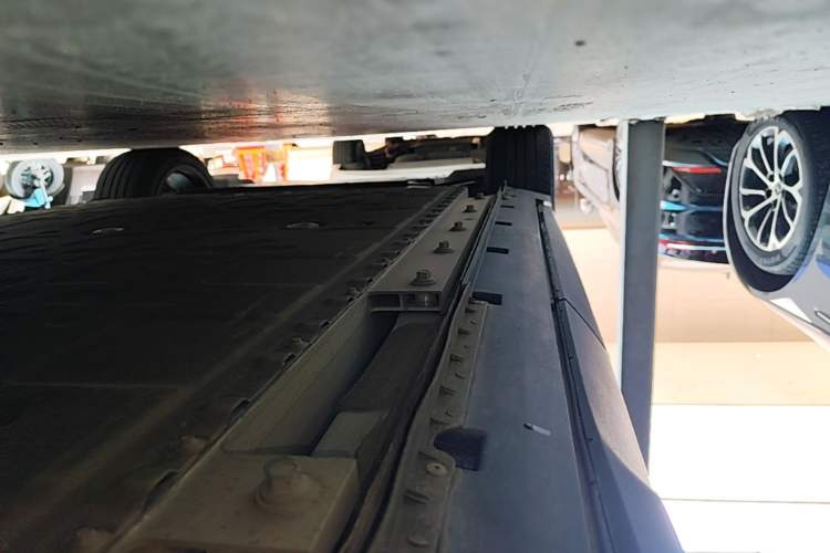 Used Deepal S07 2024 520Max Pure Electric Version Left Side Sill