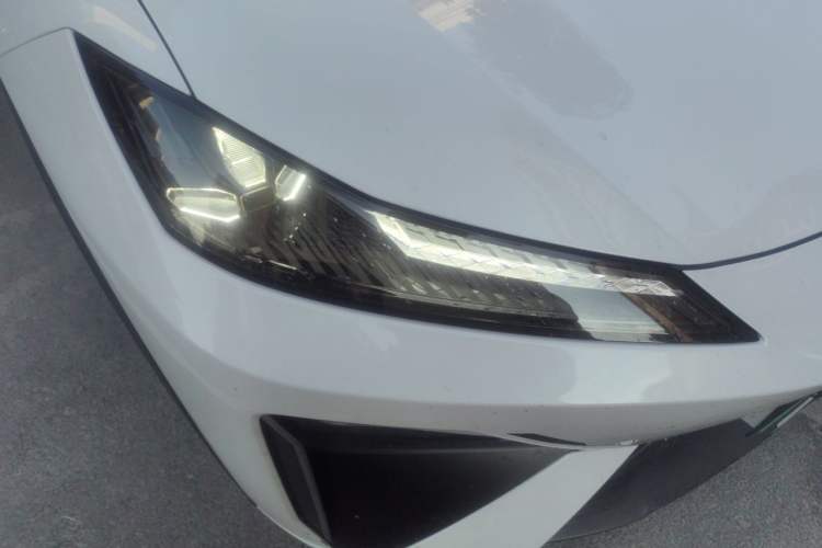 Used Deepal S07 2024 215Max Qiankun Intelligent Driving ADS SE Range-Extended Version Right Front Headlight