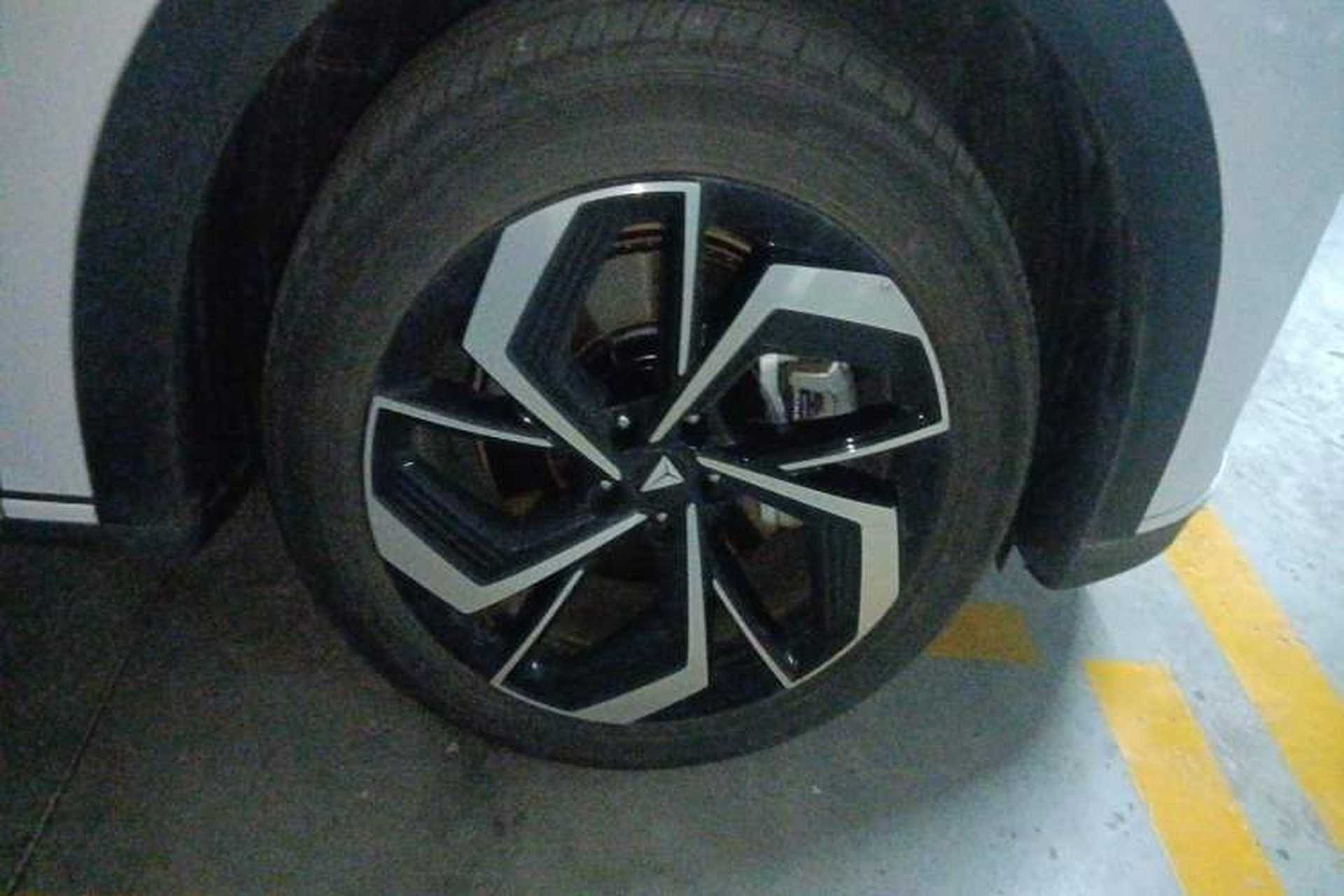 Used Deepal S07 2024 285Max Range-Extended Version Right Front Wheel Hub