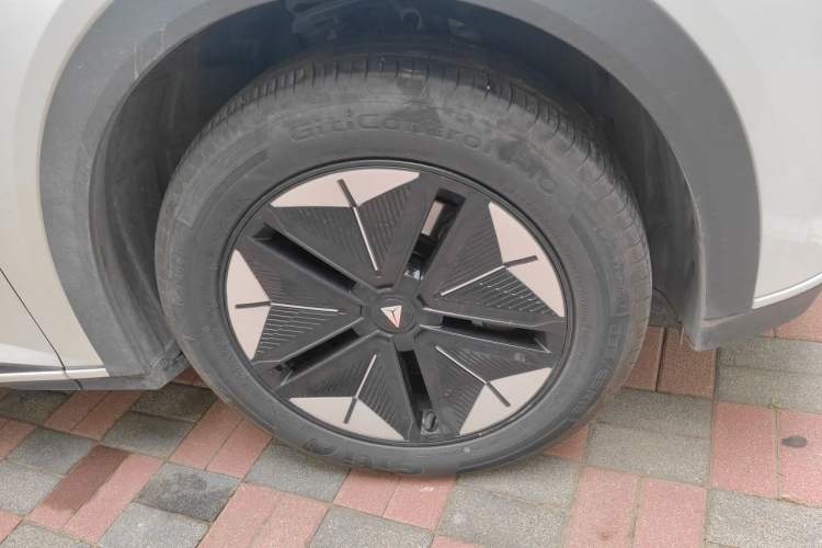 Used Deepal S07 2024 215Max Range-Extended Version Right Front Wheel Hub