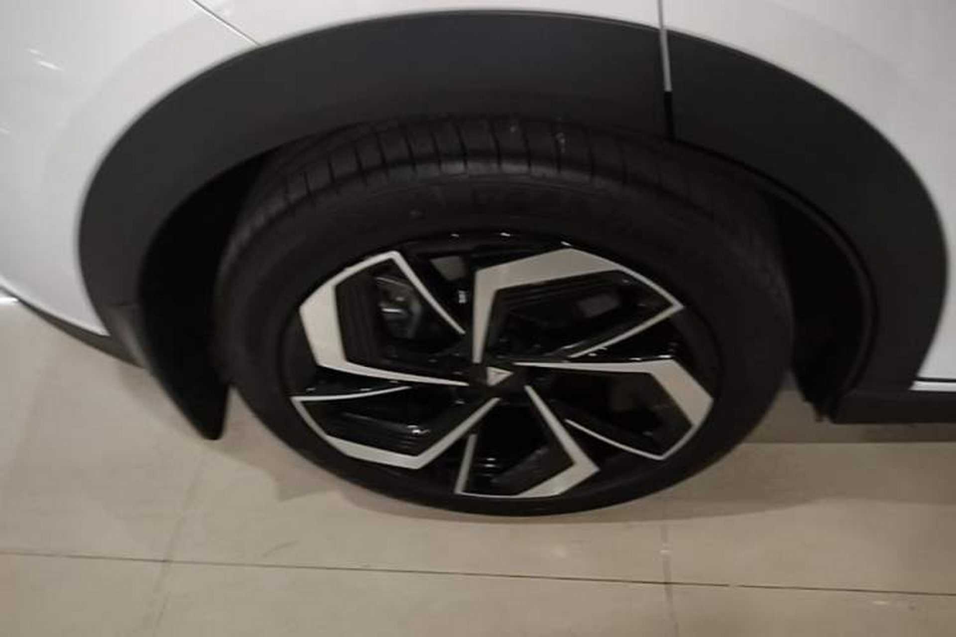 Used Deepal S07 2024 520Max Pure Electric Version Right Rear Wheel Hub