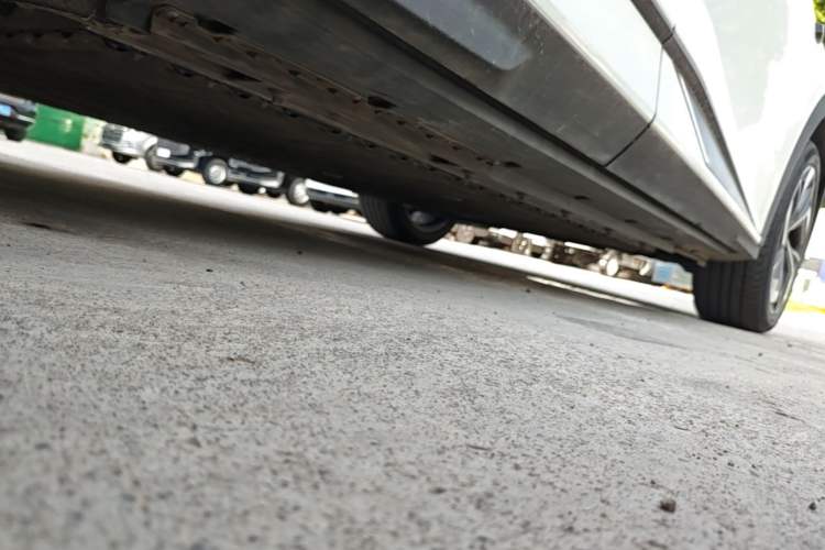 Used Deepal S07 2024 520Max Pure Electric Version Right Side Sill