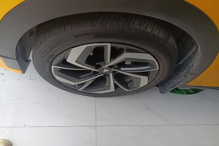 Used Deepal S07 2024 285Max Range-Extended Version Left Front Wheel Hub