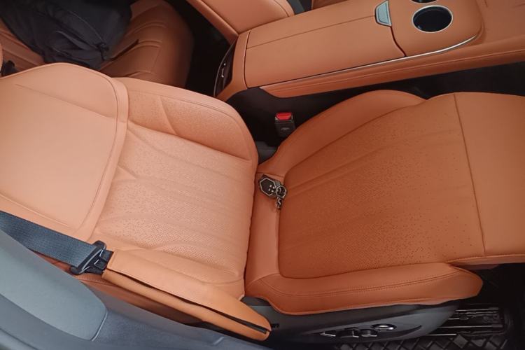 Used Deepal S07 2024 285Max Range-Extended Version Right Front Seat