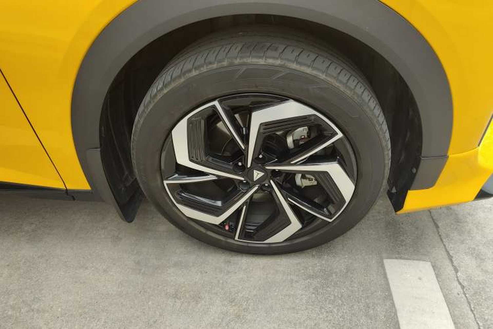 Used Deepal S07 2024 285Max Range-Extended Version Right Front Wheel Hub