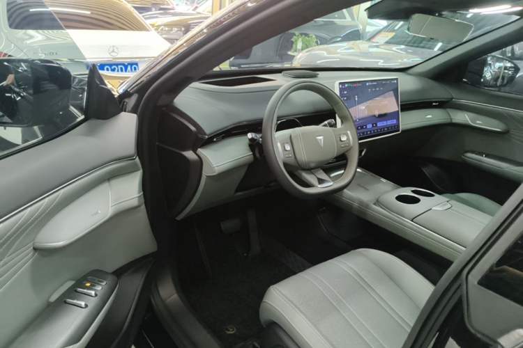 Used Deepal S07 2025 520Max Huawei Qiankun Intelligent Driving ADS SE Pure-Electric Version Driver Seat