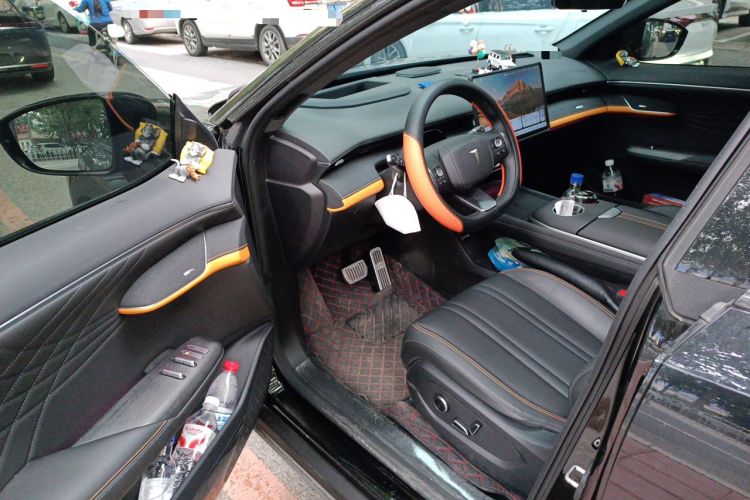 Used Deepal S07 2025 215Max Huawei Qiankun Intelligent Driving ADS SE Range-Extended Version Driver Seat