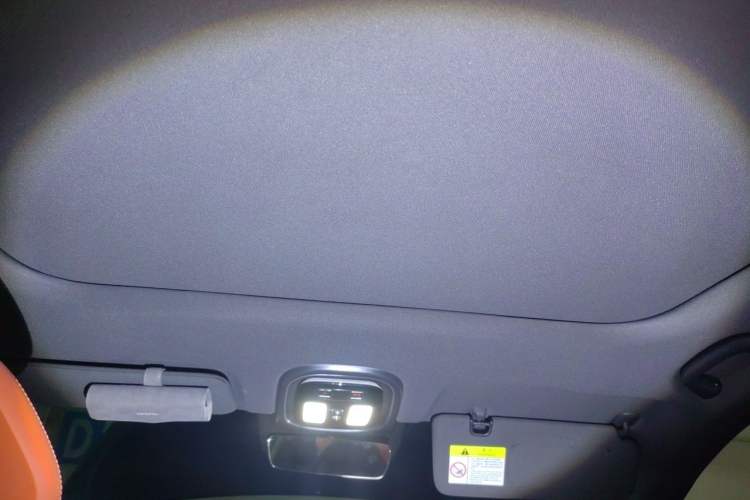 Used Deepal S07 2025 215Max Huawei Qiankun Intelligent Driving ADS SE Range-Extended Version Headliner