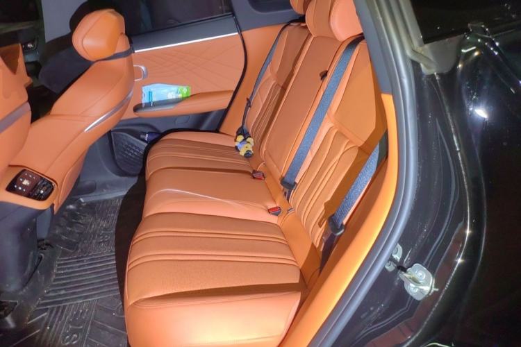 Used Deepal S07 2025 215Max Huawei Qiankun Intelligent Driving ADS SE Range-Extended Version Left Rear Seat