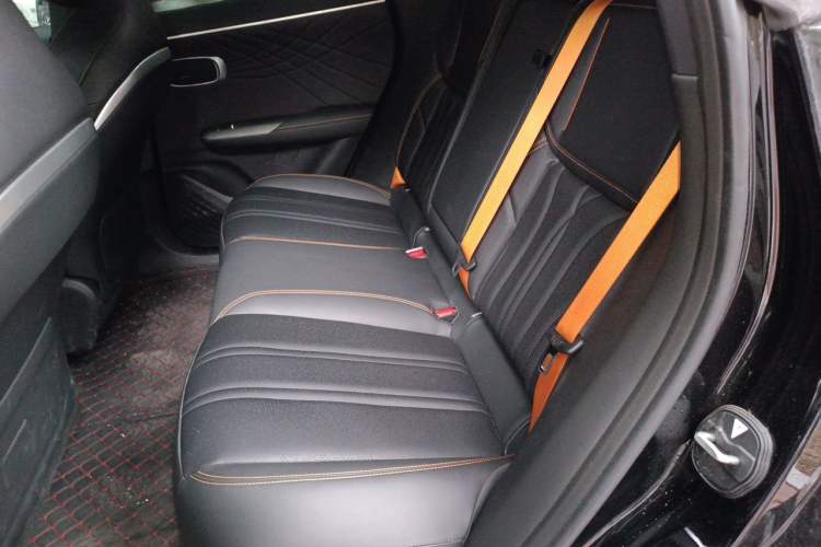 Used Deepal S07 2025 215Max Huawei Qiankun Intelligent Driving ADS SE Range-Extended Version Left Rear Seat