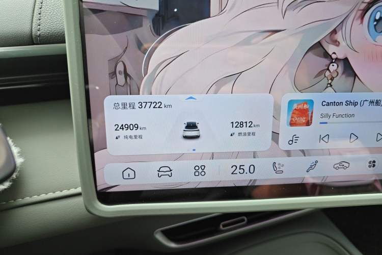 Used Deepal S07 2025 215Max Deep Blue Intelligent Driving AD PRO Range-Extended Version Odometer Close Up