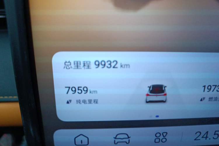 Used Deepal S07 2025 215Max Huawei Qiankun Intelligent Driving ADS SE Range-Extended Version Odometer Close Up
