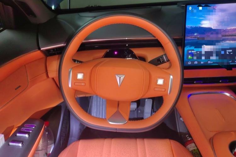 Used Deepal S07 2025 215Max Huawei Qiankun Intelligent Driving ADS SE Range-Extended Version Steering Wheel