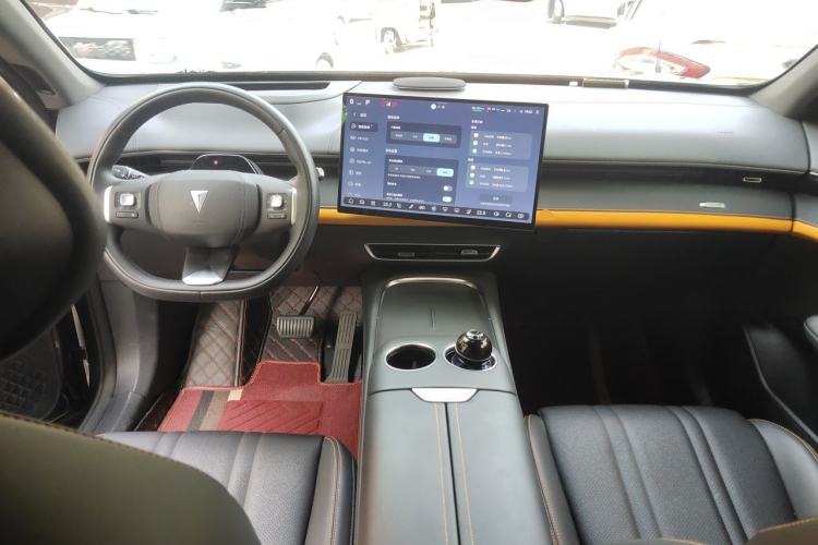 Used Deepal S07 2025 215Max Deep Blue Intelligent Driving AD PRO Range-Extended Version Center Console