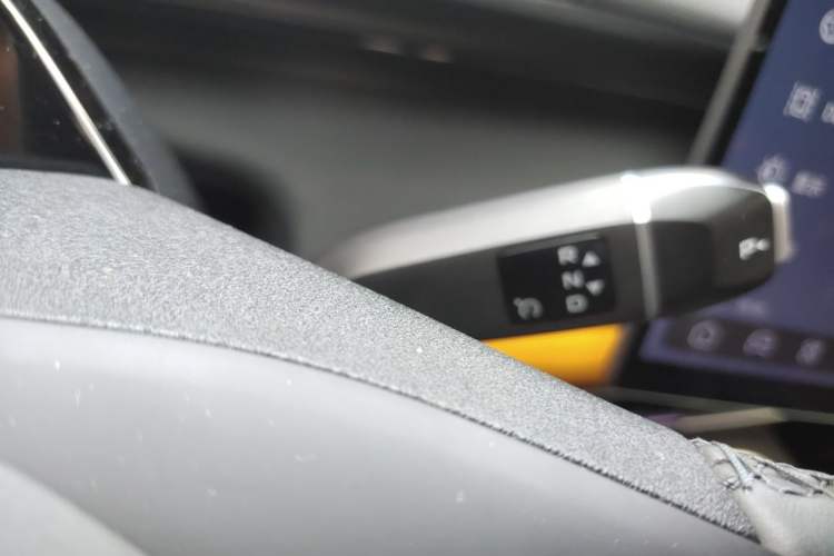 Used Deepal S07 2025 215Max Deep Blue Intelligent Driving AD PRO Range-Extended Version Gear Lever