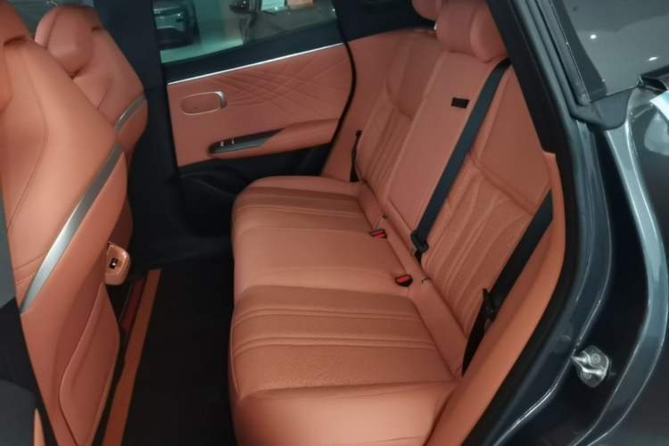 Used Deepal S07 2025 215Max Deep Blue Intelligent Driving AD PRO Range-Extended Version Left Rear Seat