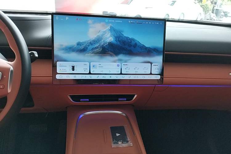 Used Deepal S07 2025 285Max Huawei Qiankun Intelligent Driving ADS SE Range-Extended Version Audio And AC Panel