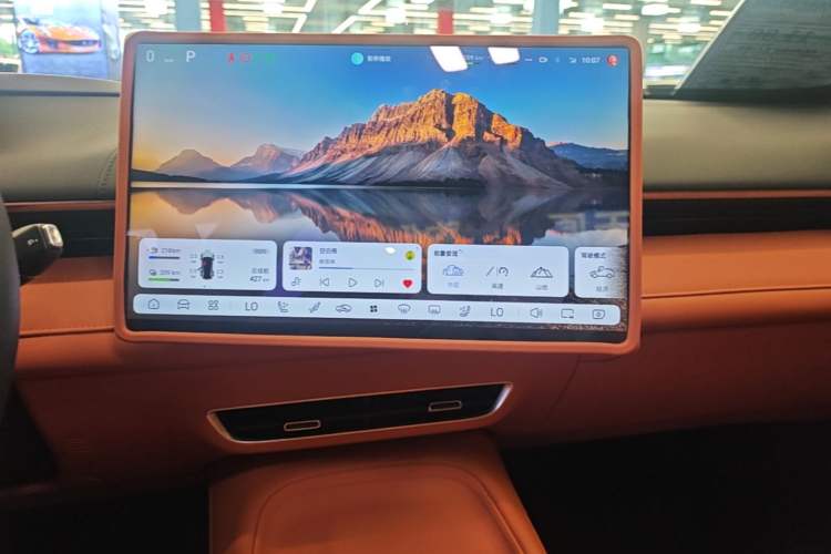 Used Deepal S07 2025 285Max Huawei Qiankun Intelligent Driving ADS SE Range-Extended Version Audio And AC Panel