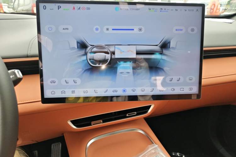 Used Deepal S07 2025 Deepal Intelligent Driving AD PRO Range-Extended Version Audio And AC Panel