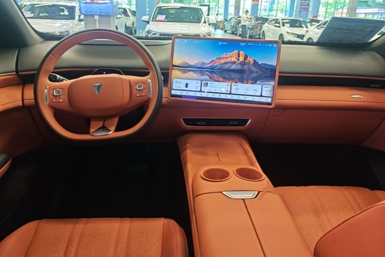 Used Deepal S07 2025 285Max Huawei Qiankun Intelligent Driving ADS SE Range-Extended Version Center Console