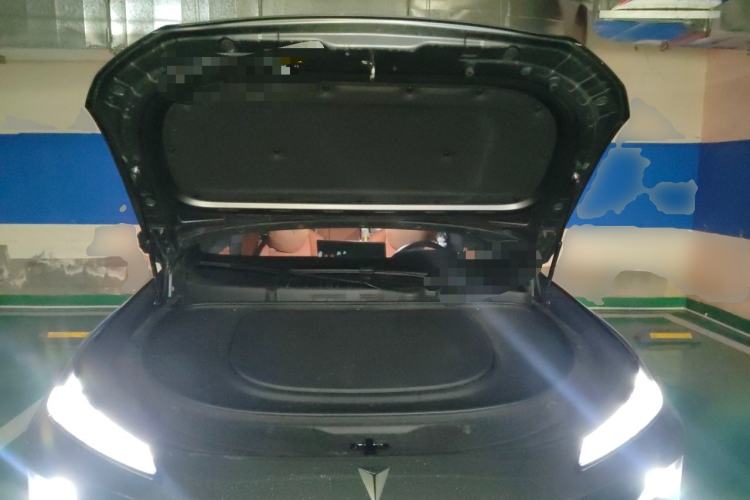 Used Deepal S07 2025 285Max Huawei Qiankun Intelligent Driving ADS SE Range-Extended Version Engine Bay